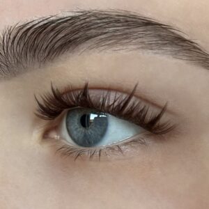 Brown wispy